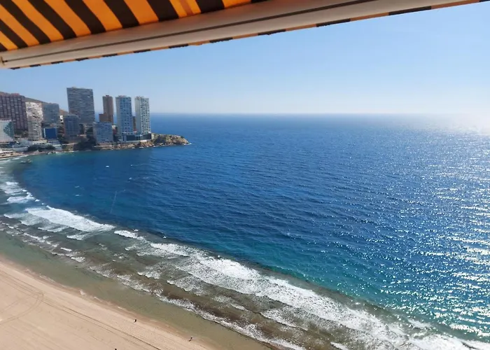 BENIDORM, Las Damas, primera línea de playa de Levante